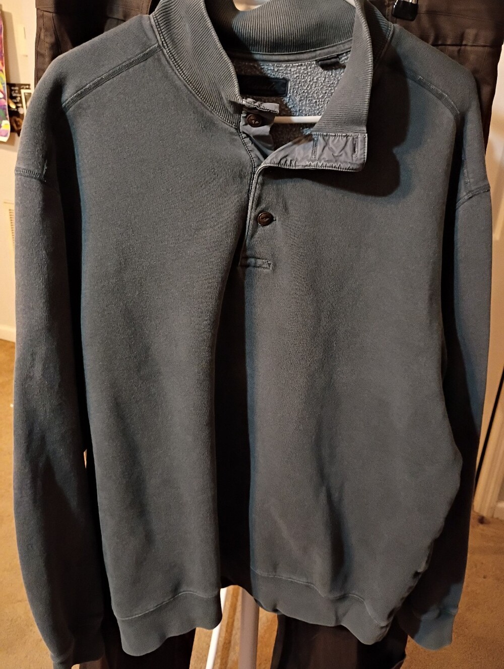 Roundtree And Yorke Brand Men's Crewneck Pullover